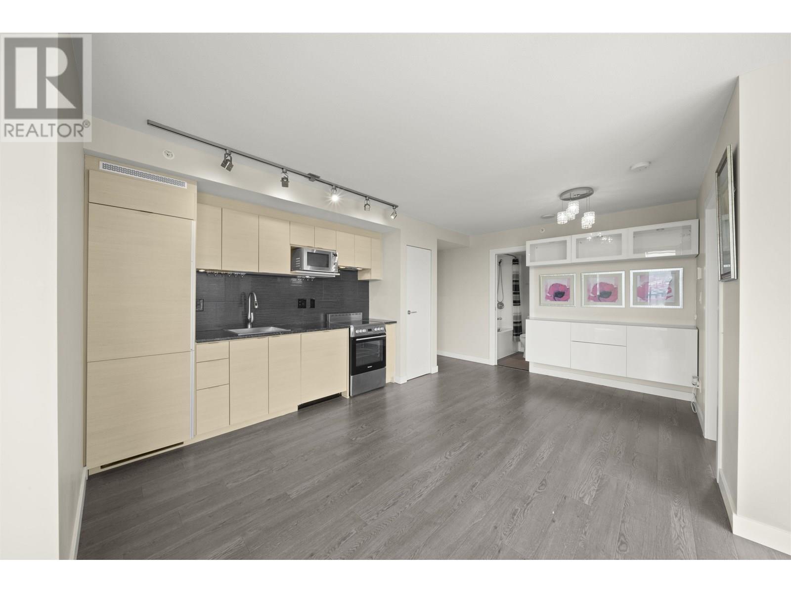 2407 489 INTERURBAN WAY