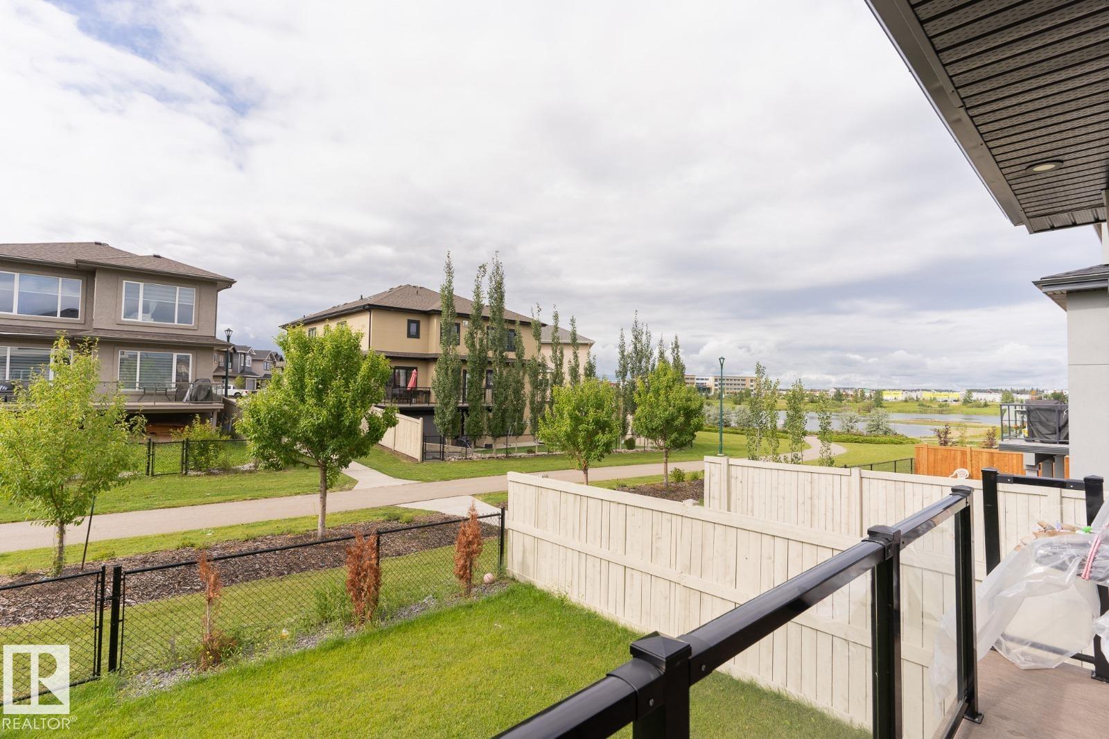 2116 20 AV NW
