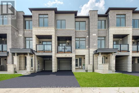 340 CAPELLA STREET Newmarket (Woodland Hill) ON L3X0L7