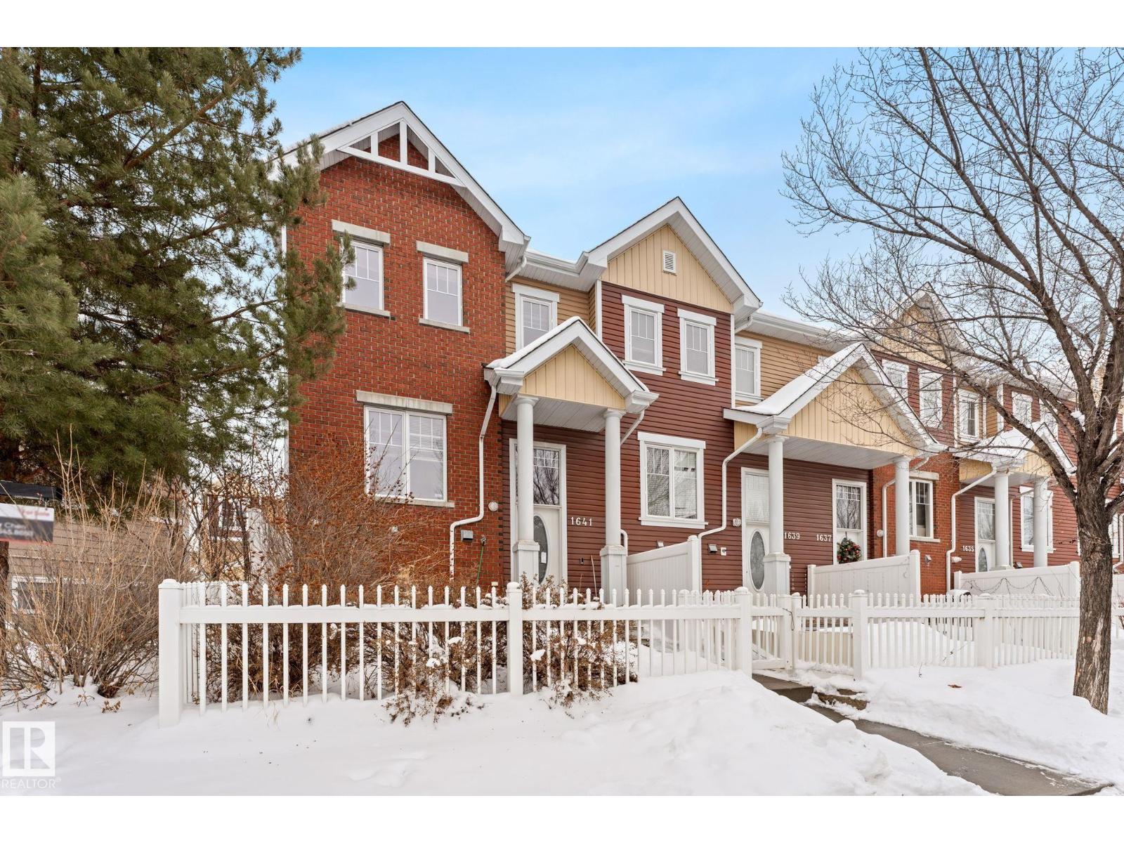 1641 TOWNE CENTRE BV NW