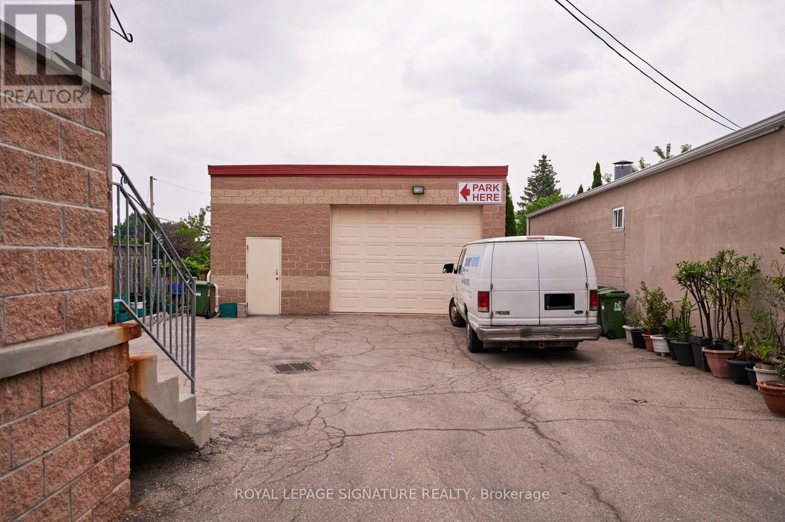 550 DANFORTH ROAD