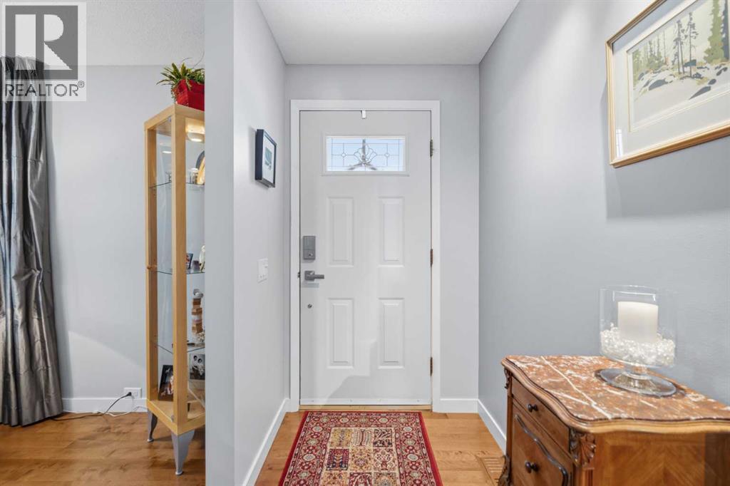 948 Canaveral Crescent SW