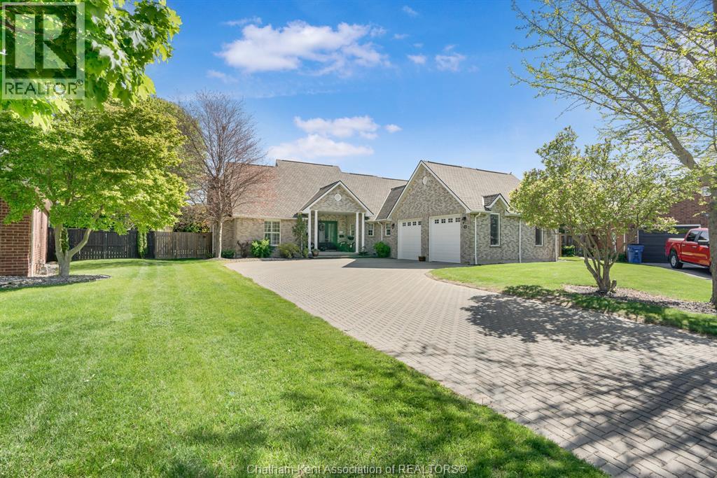12 Aspen CLOSE