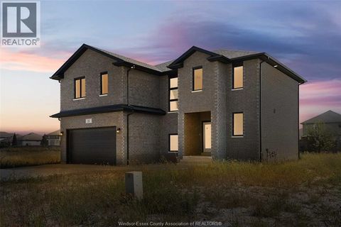 15 CHERRY BLOSSOM TRAIL Chatham ON N7L0H1