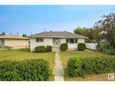 13640 135 AV NW NW Edmonton AB T5L3Y6