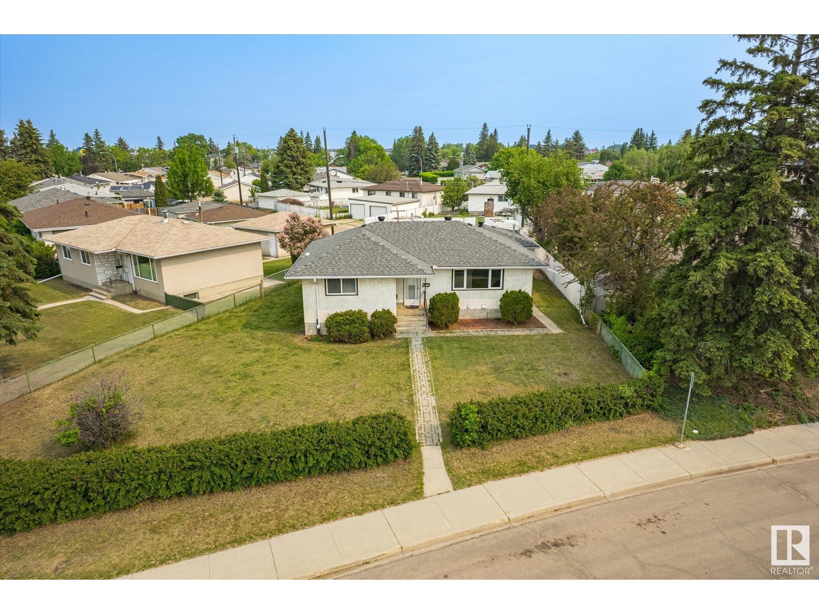 13640 135 AV NW NW
