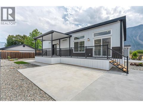 1118 Middle Bench Road Unit# 10 Keremeos BC V0X1N2