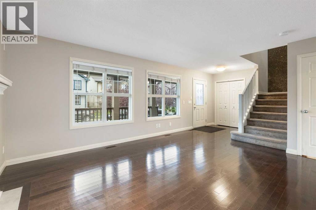 221 Prestwick Terrace SE