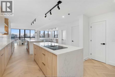 515 RIVERSIDE DRIVE West Unit# 1701 Windsor ON N9A7C3