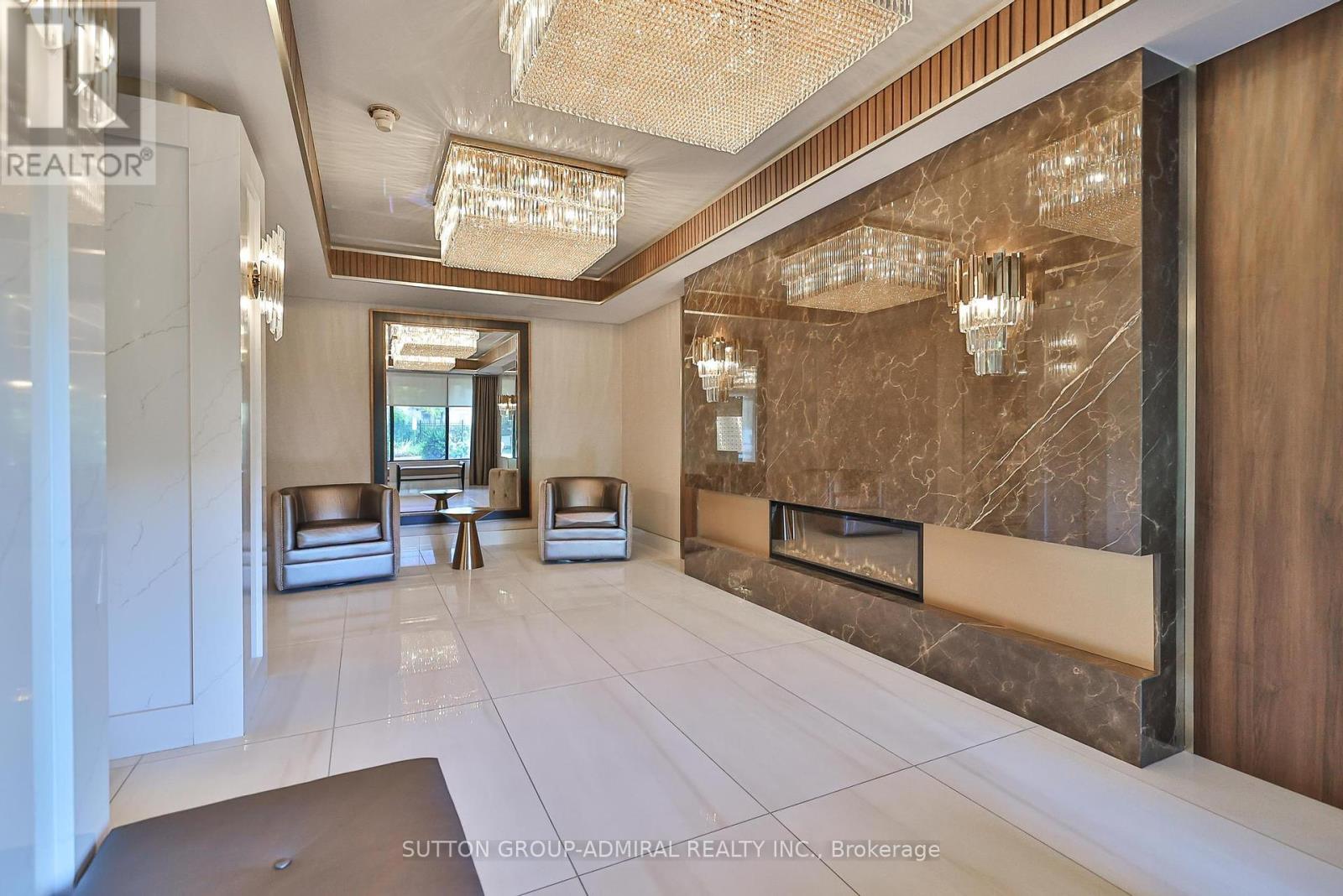 308 - 7420 BATHURST STREET