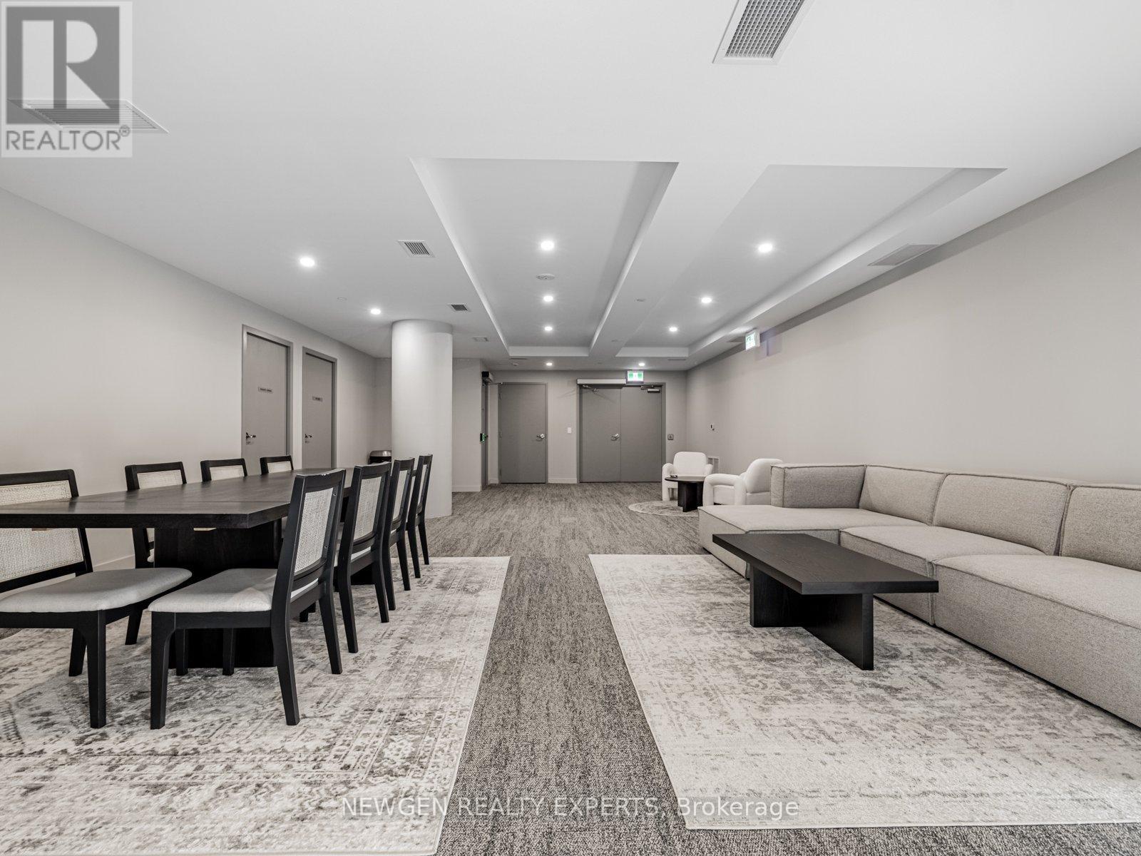 824 - 859 THE QUEENSWAY