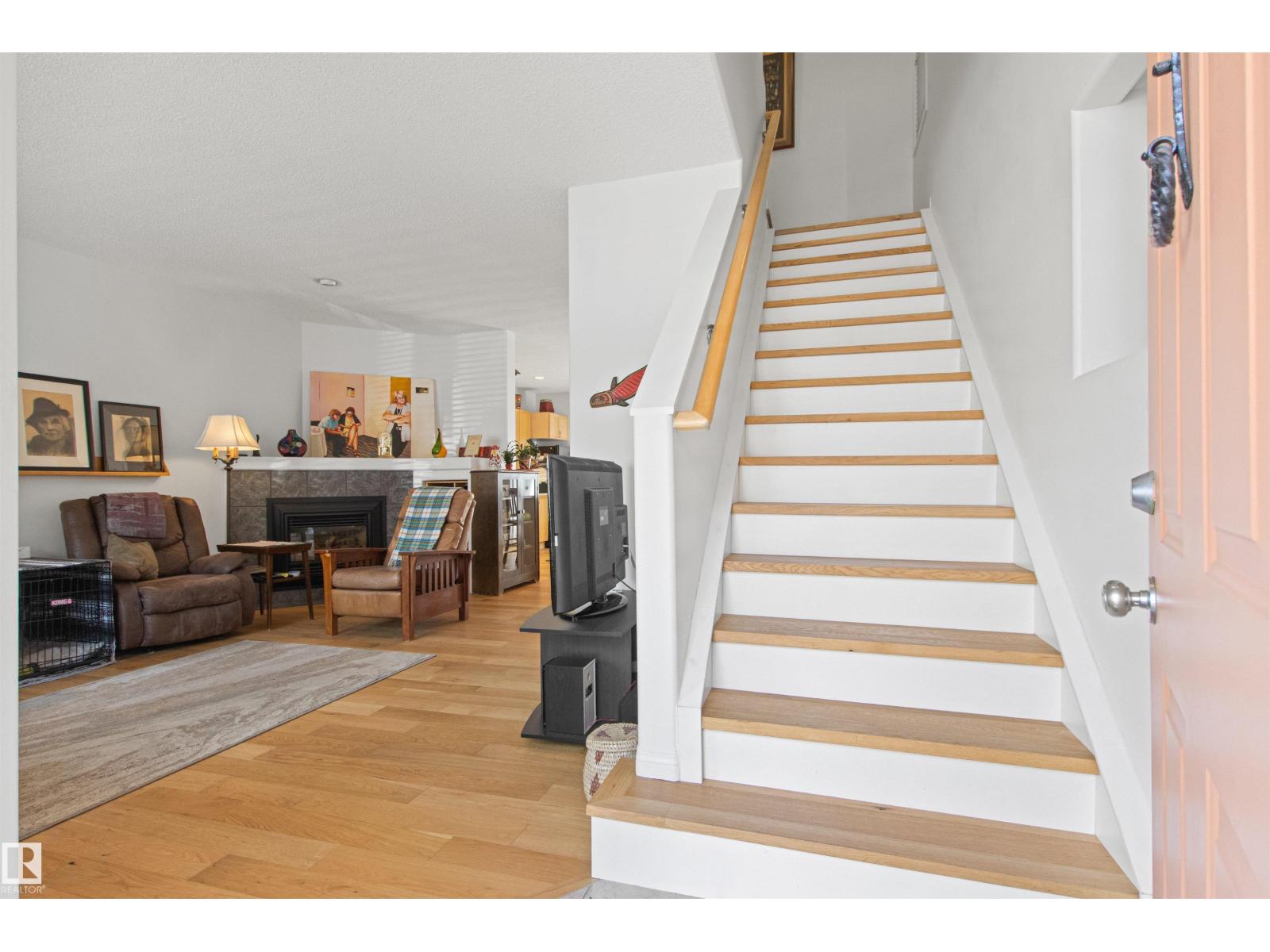 9135 100B AV NW