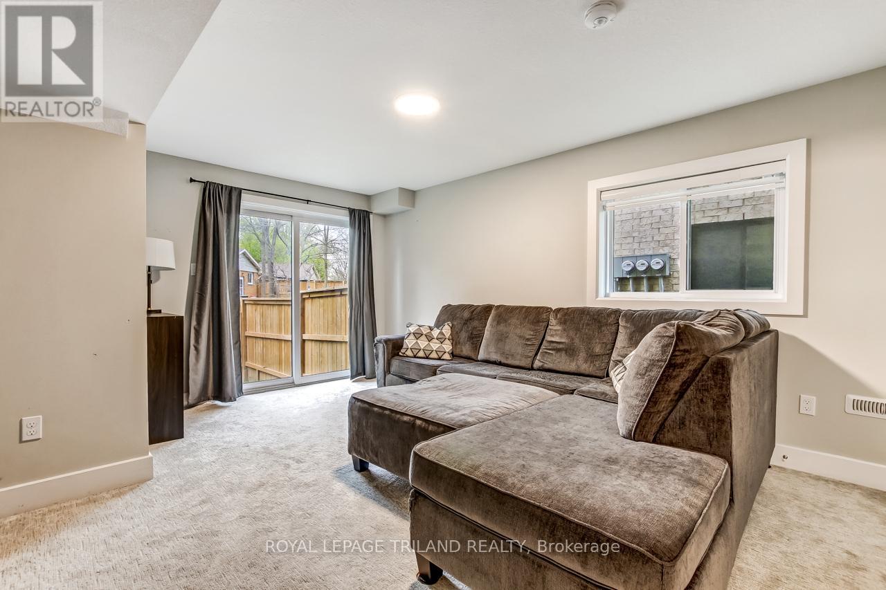 62 - 601 LIONS PARK DRIVE