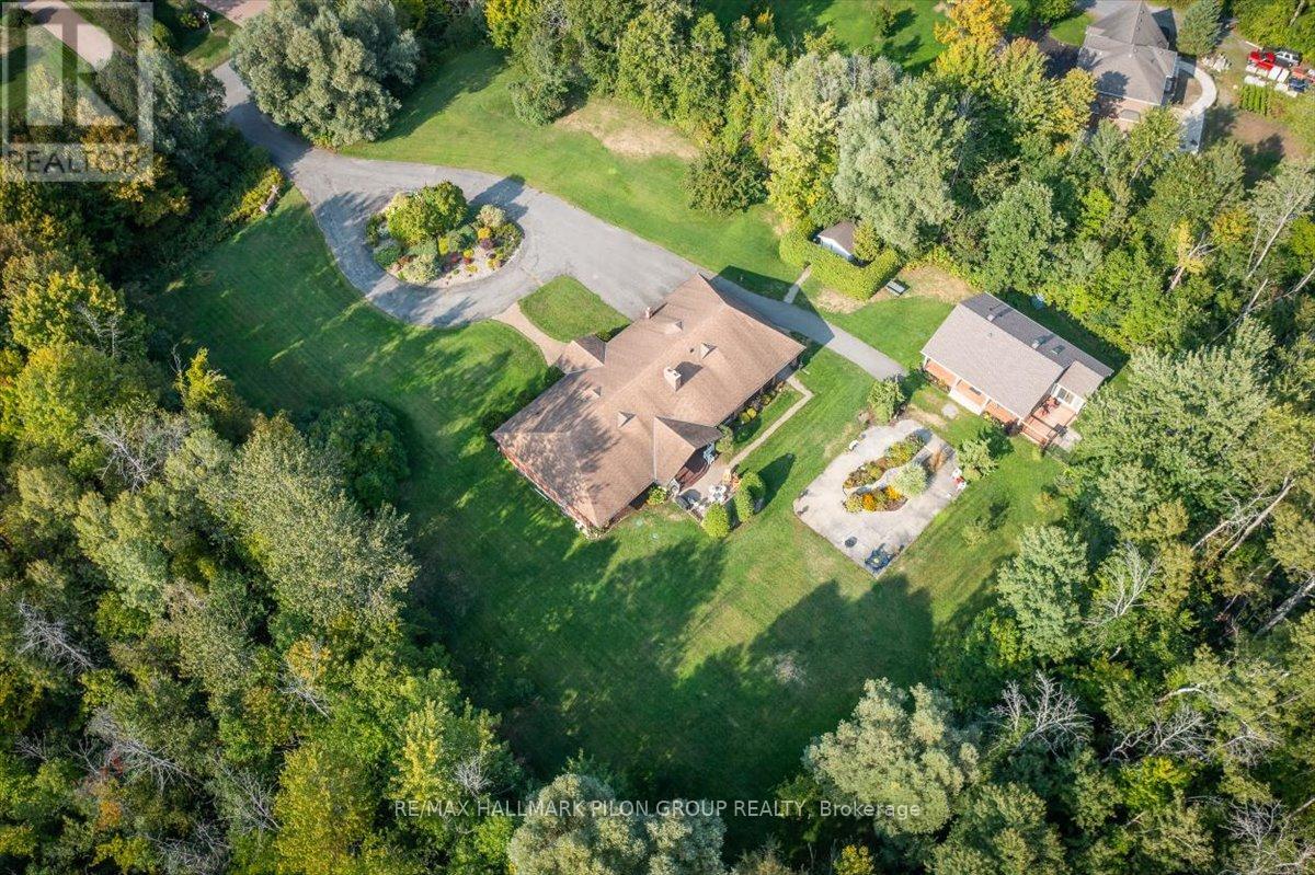 1717 LAKESHORE DRIVE