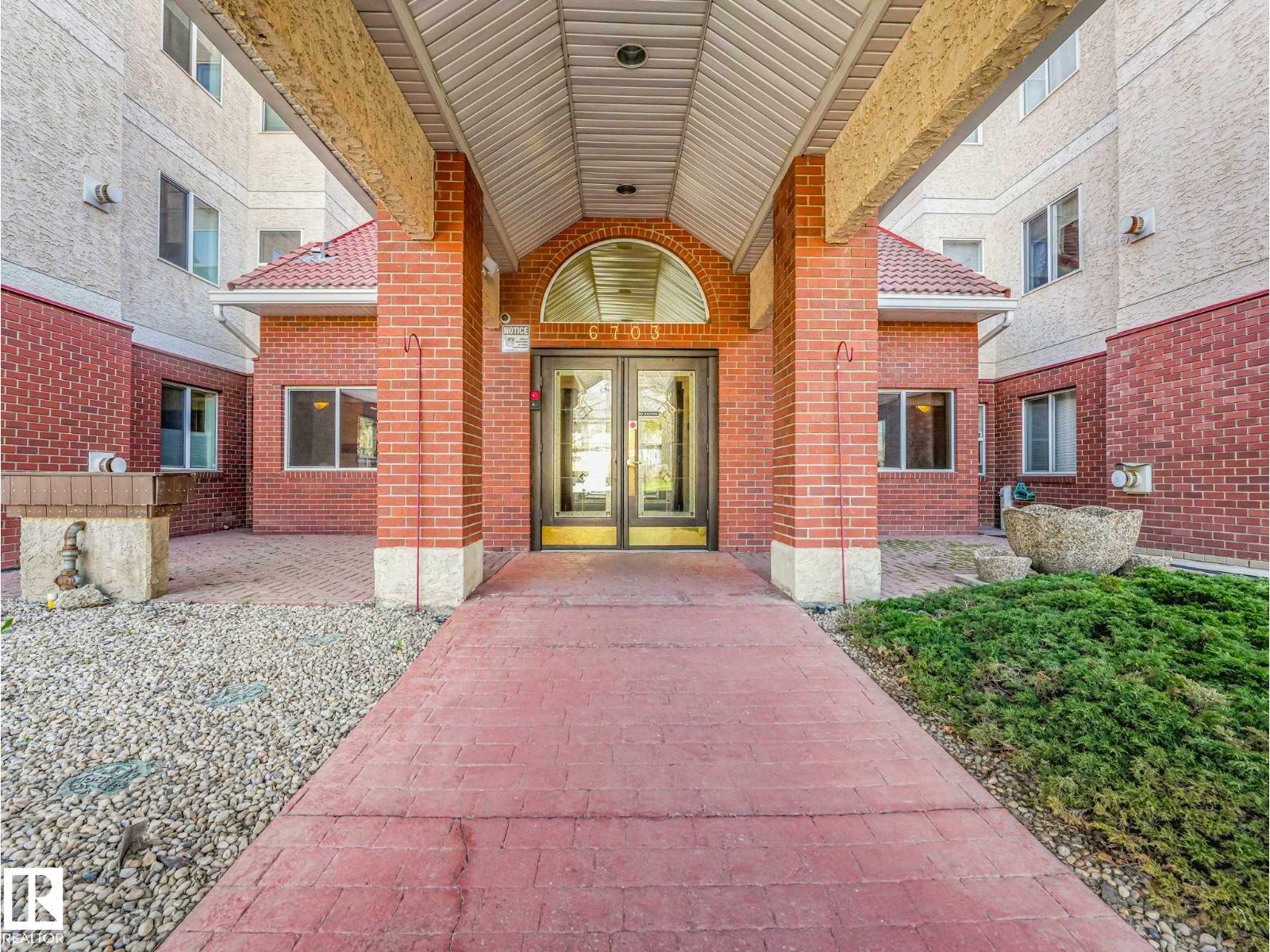 #302 6703 172 ST NW