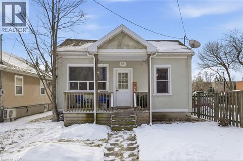 18 CAPNER Street St. Catharines ON L2P2K3