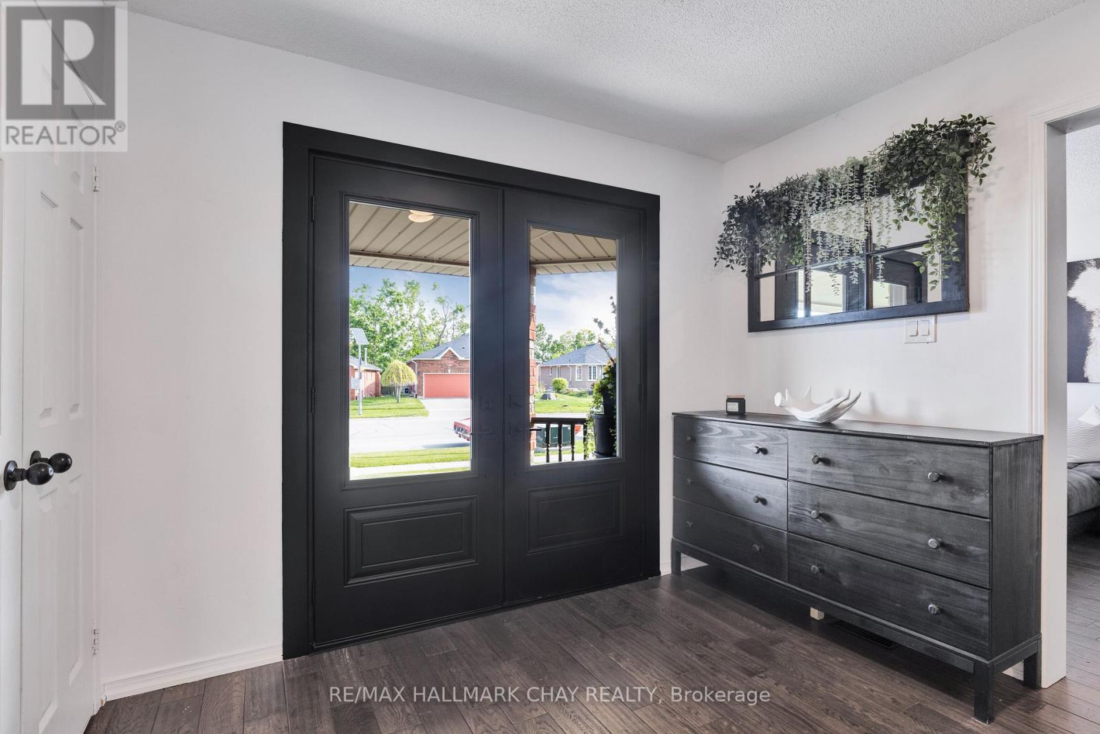 351 CUNDLES ROAD W
