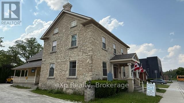 15 MCNAB STREET