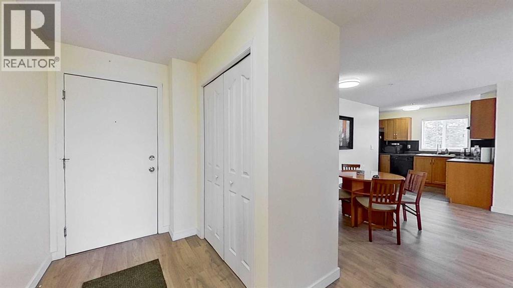 1202, 2395 Eversyde Avenue SW