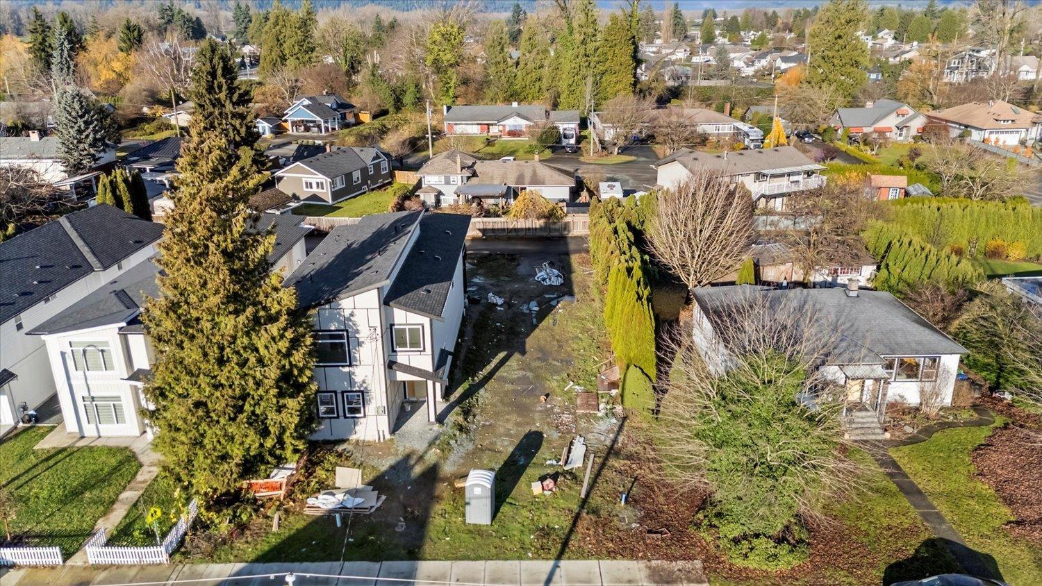 46037 RIVERSIDE DRIVE|Chilliwack Proper East
