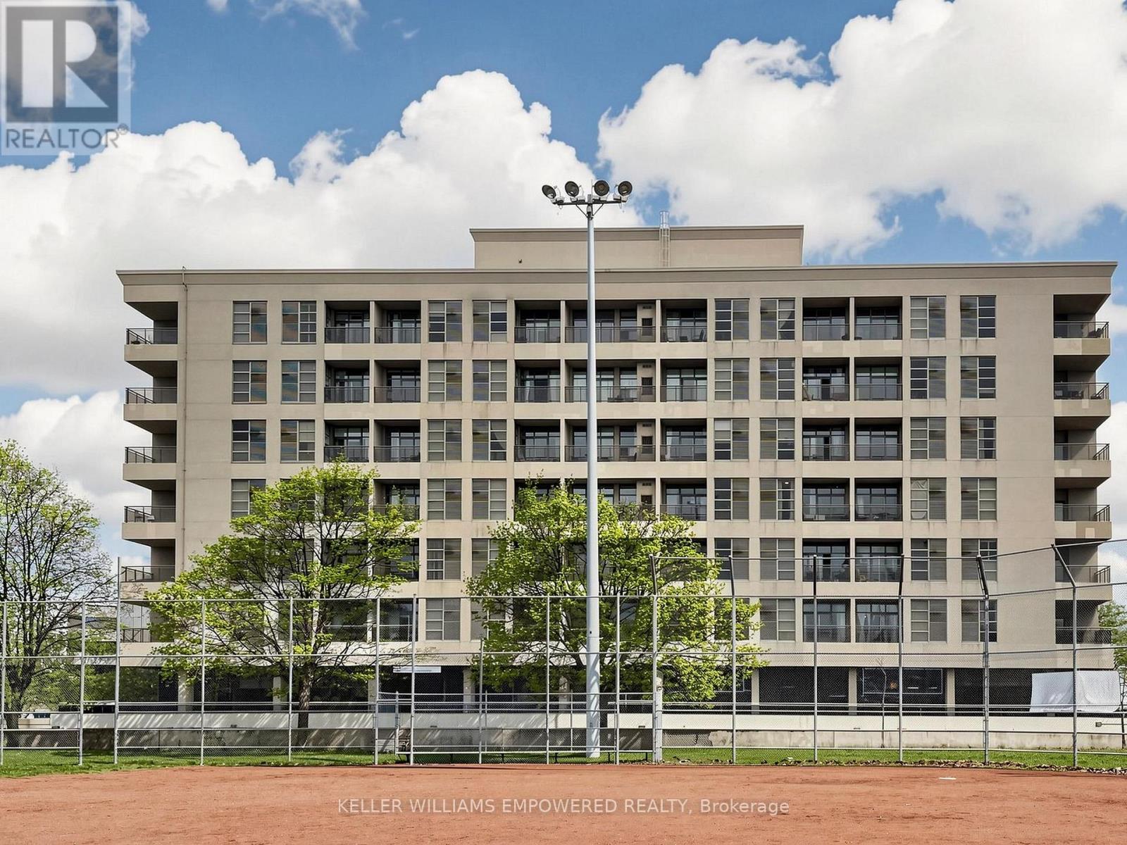 316 - 1 LEASIDE PARK DRIVE