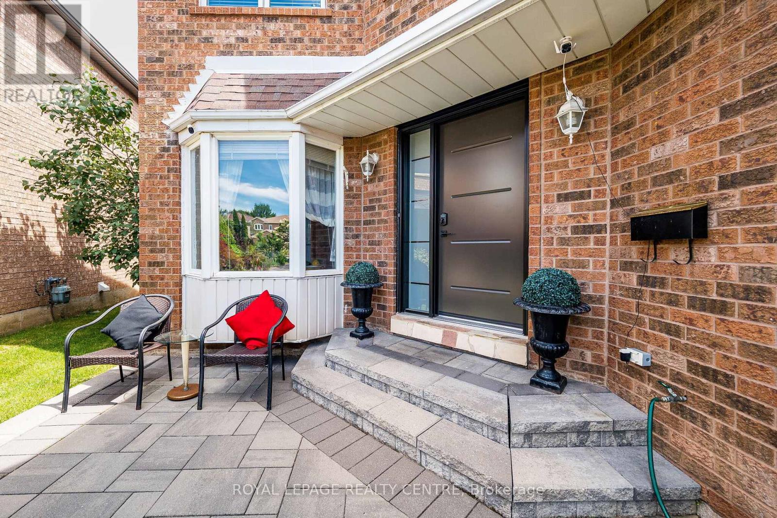 3211 DOVETAIL MEWS