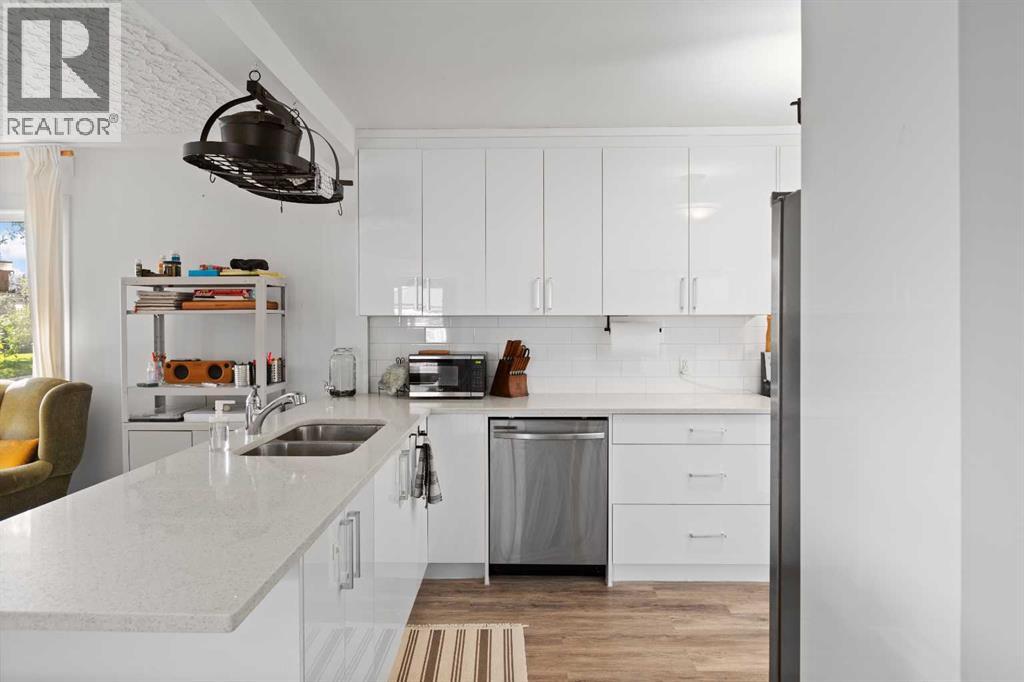 228 Lynnwood Drive SE