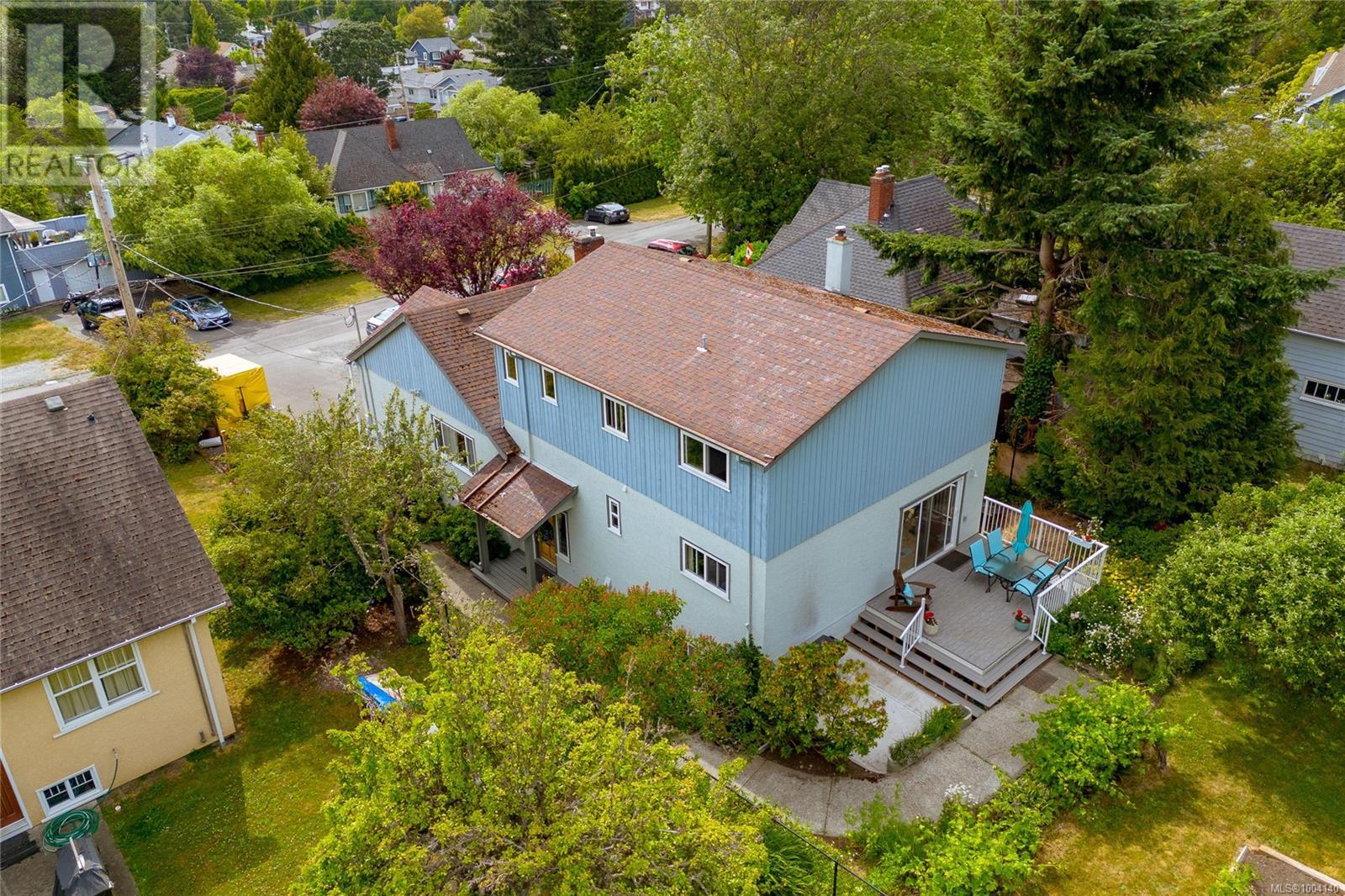 3471 Lovat Ave