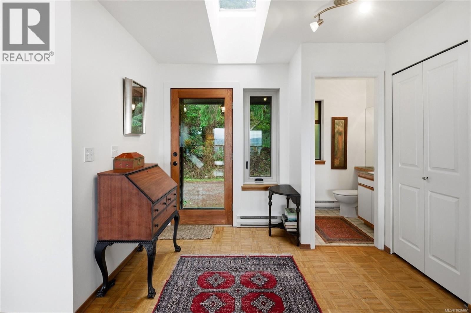 1691 Strathcona Heights Rd