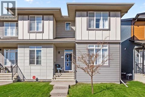 53 Walcrest Gate SE Calgary AB T2X4G2