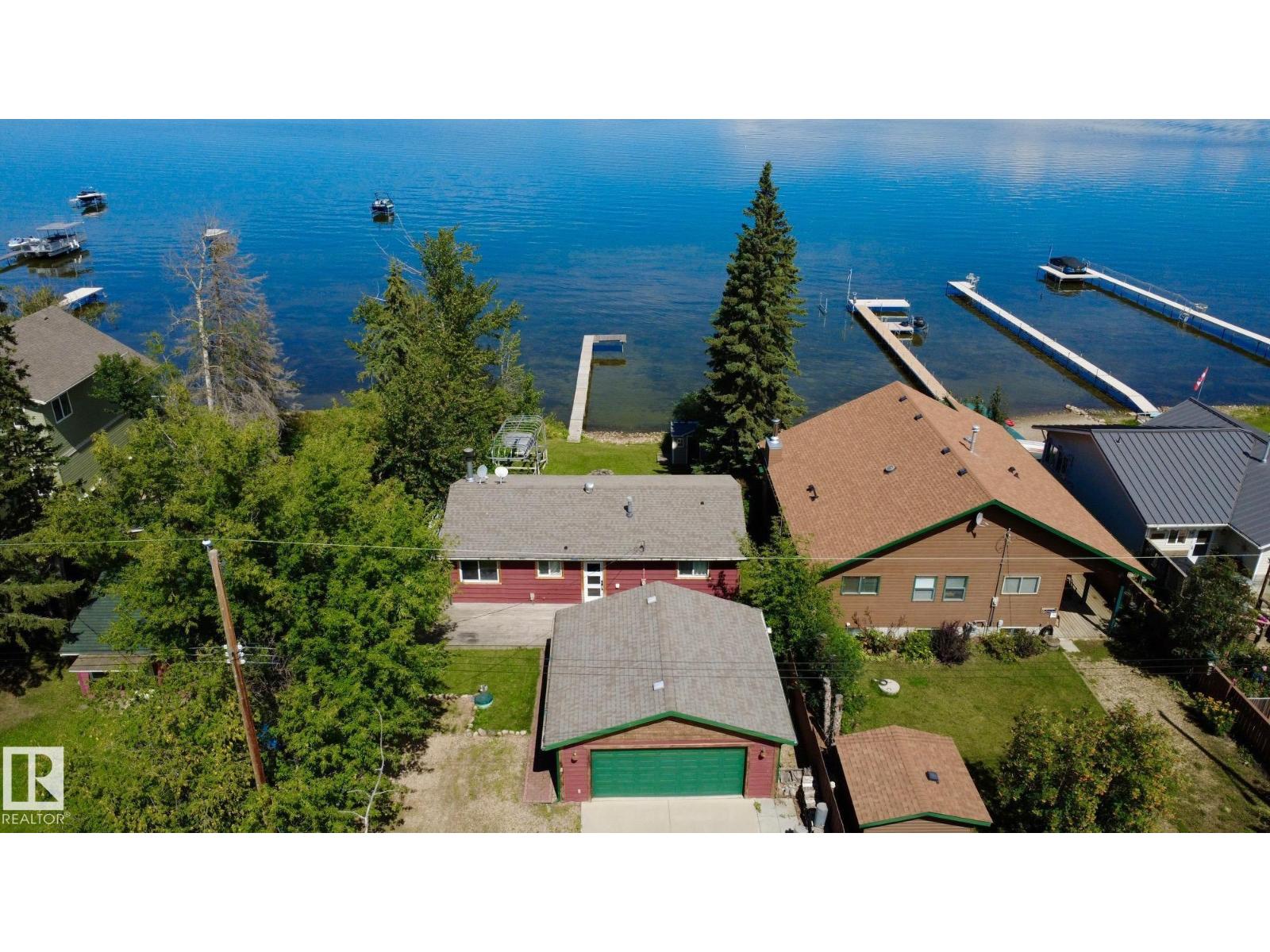 8 Lake AV