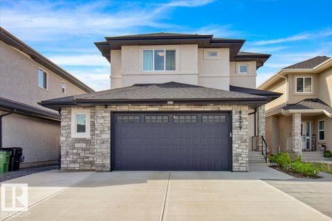 9327 181 AV NW Edmonton AB T5Z0K2