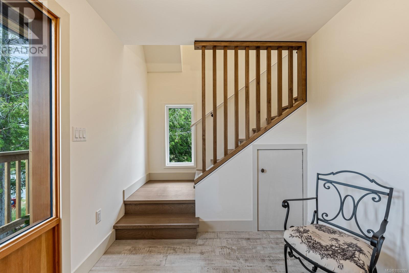 90 Bradene Rd