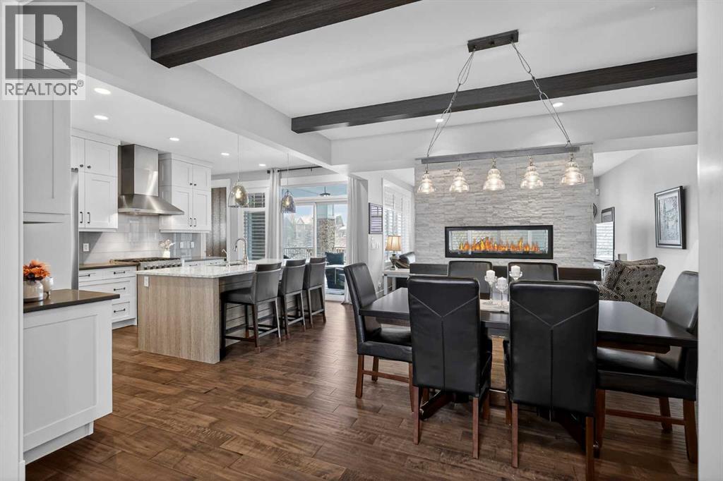 616 Coopers Crescent SW