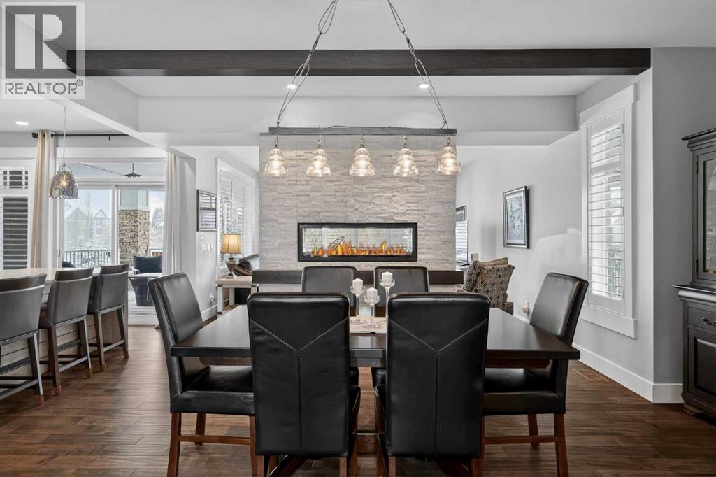 616 Coopers Crescent SW