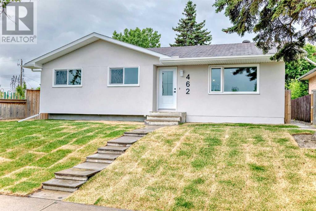 462 Penbrooke Crescent SE