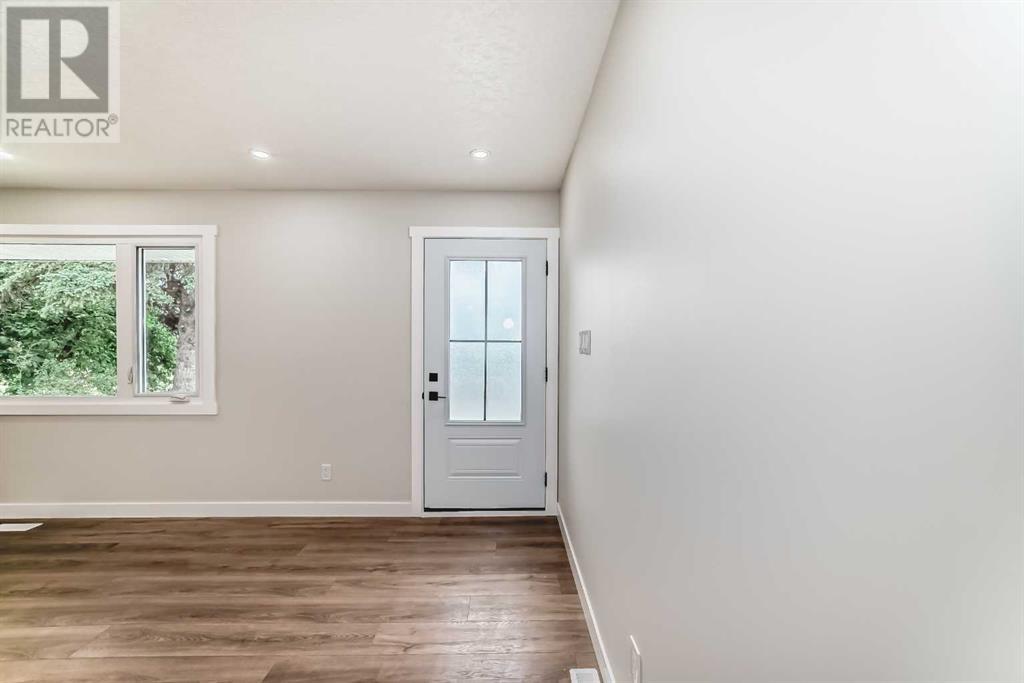 462 Penbrooke Crescent SE