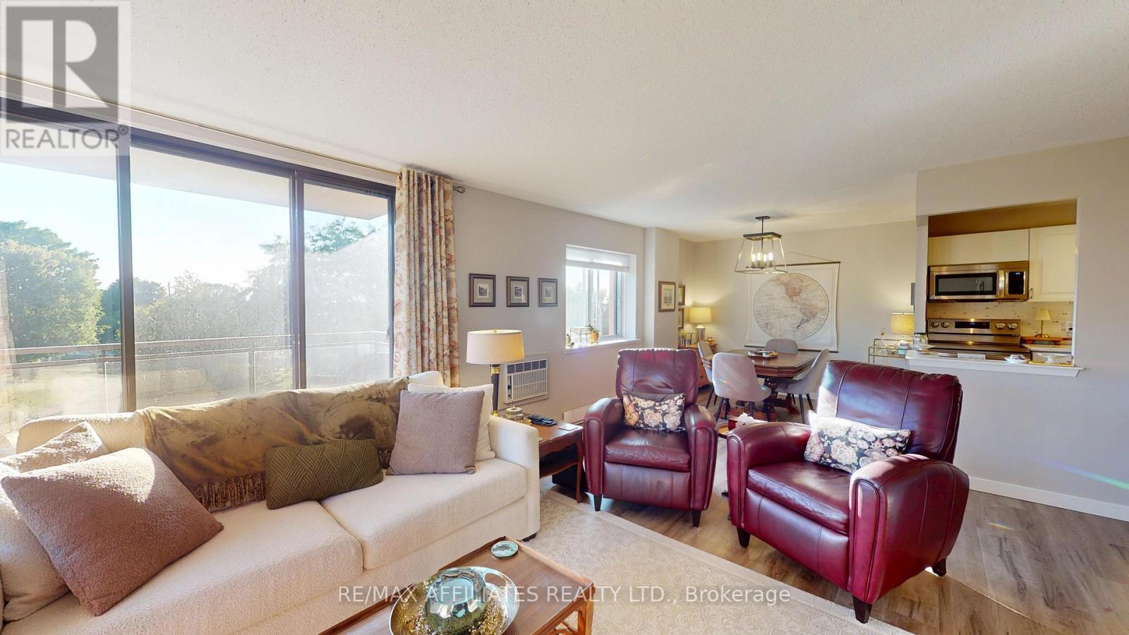 309 - 120 BARRETT COURT