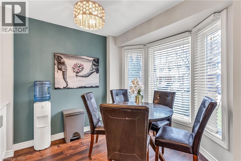 219 KINGSWOOD Drive Unit# 52