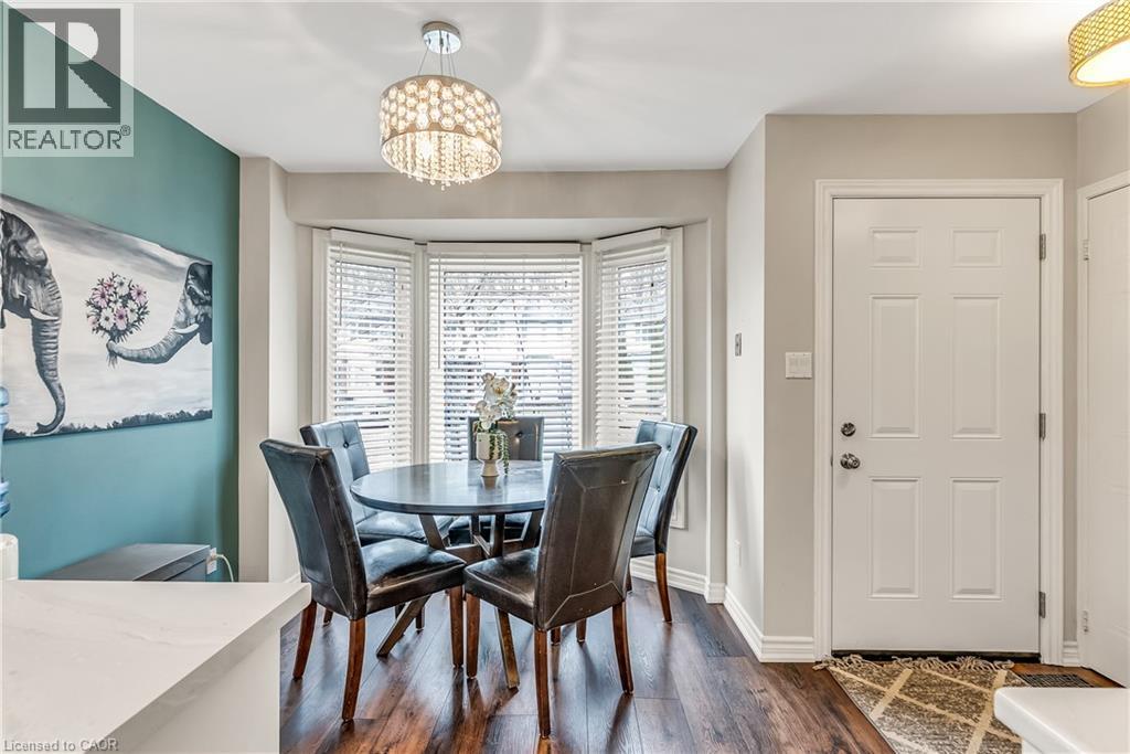 219 KINGSWOOD Drive Unit# 52