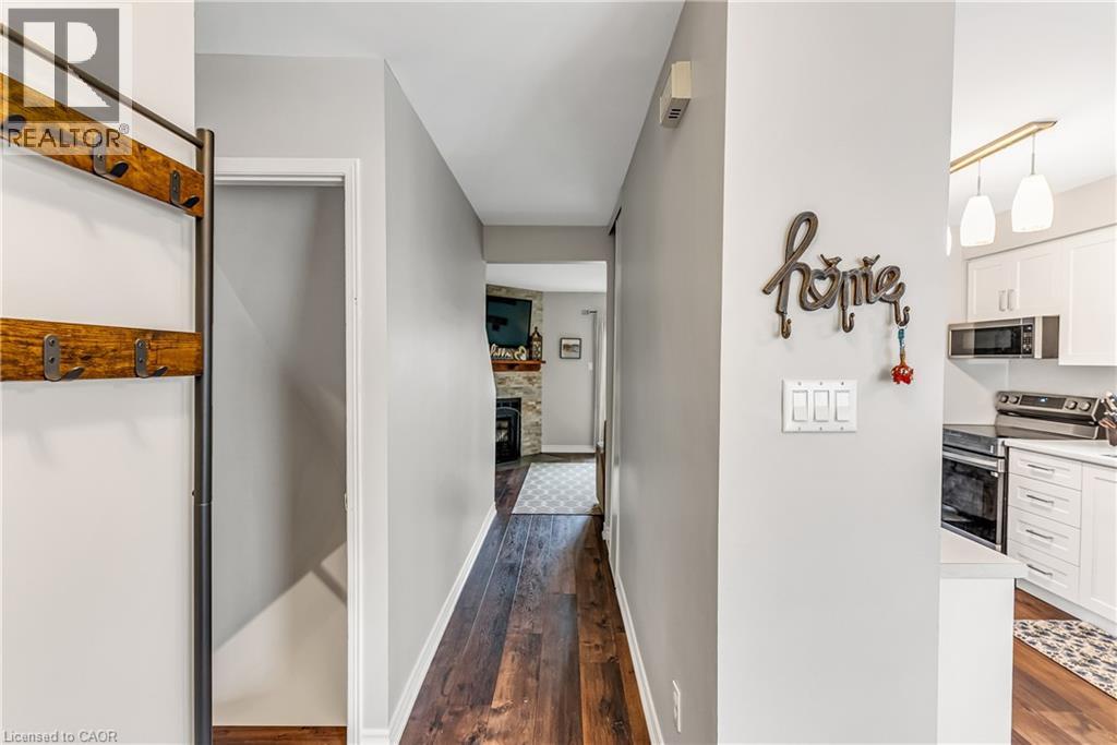 219 KINGSWOOD Drive Unit# 52