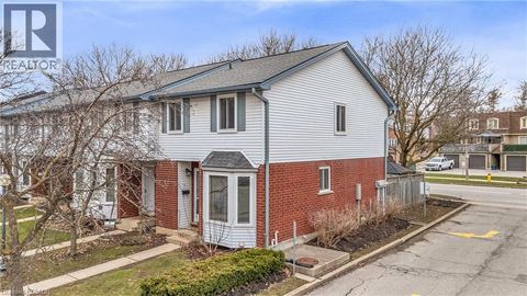 219 KINGSWOOD Drive Unit# 52 Kitchener ON N2E3J5