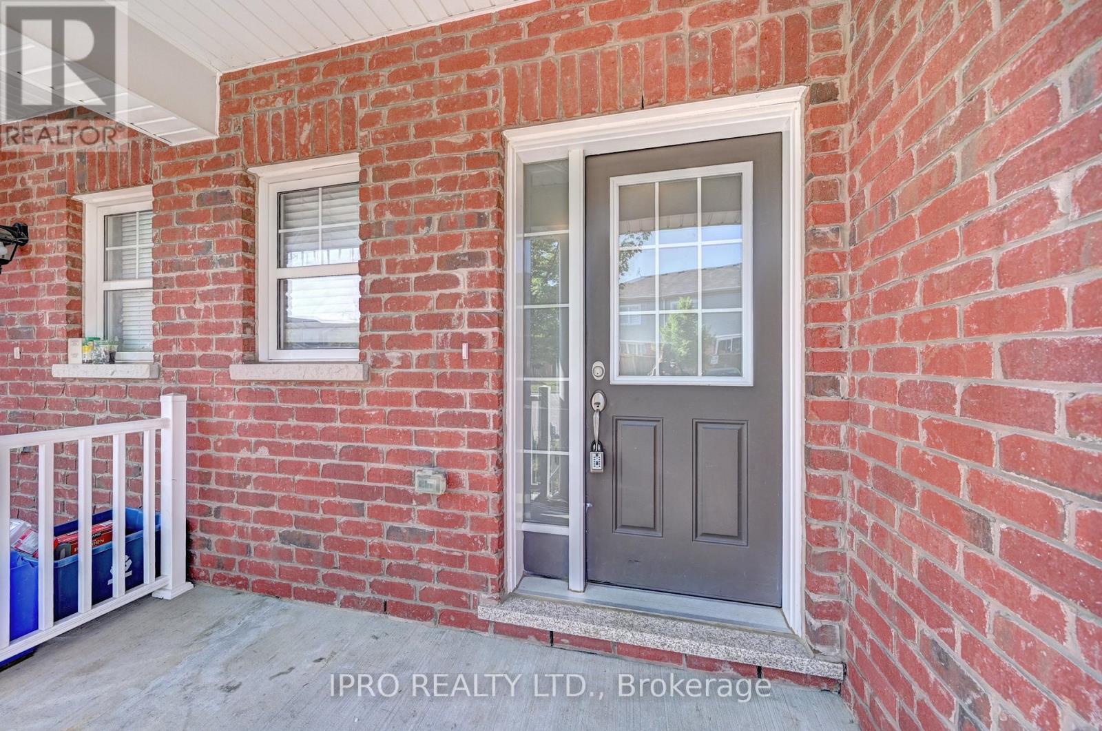 216 WATERBROOK LANE