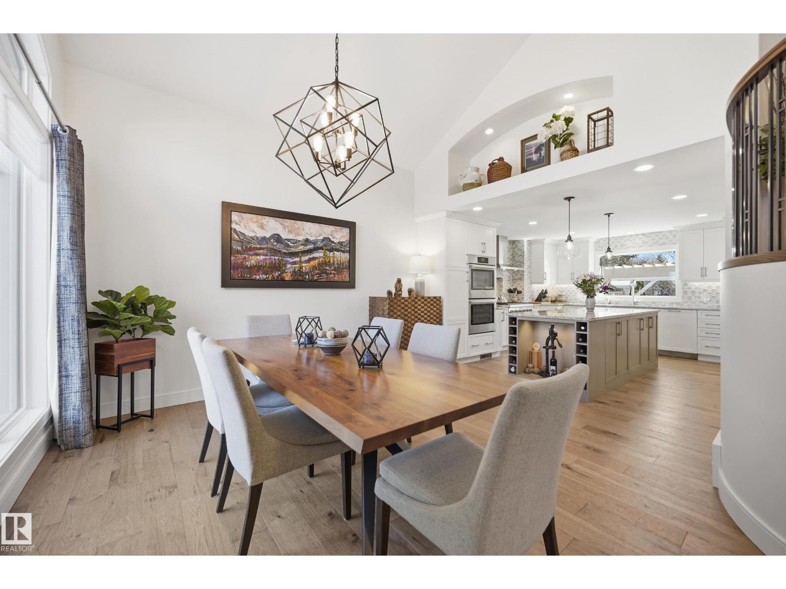 6 CORMACK CR NW