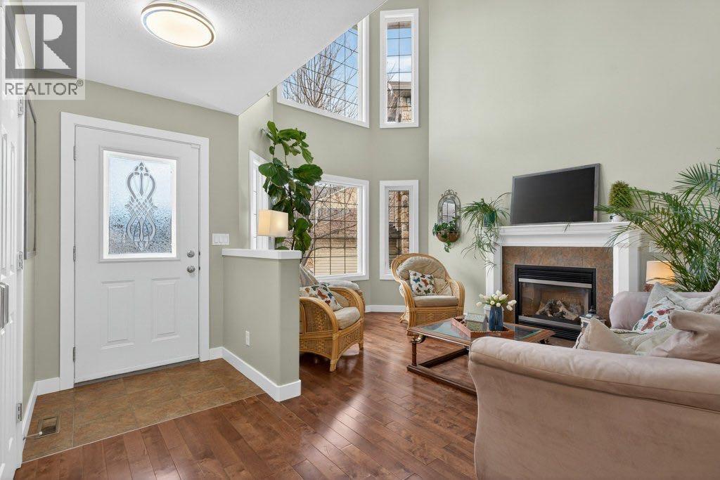 311 Crystal Shores View