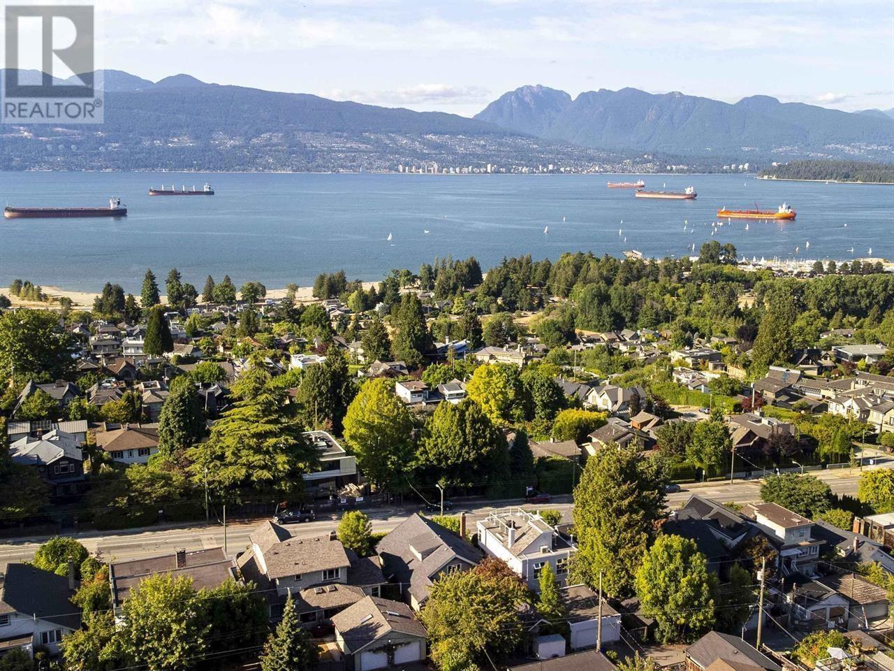 4333 LOCARNO CRESCENT
