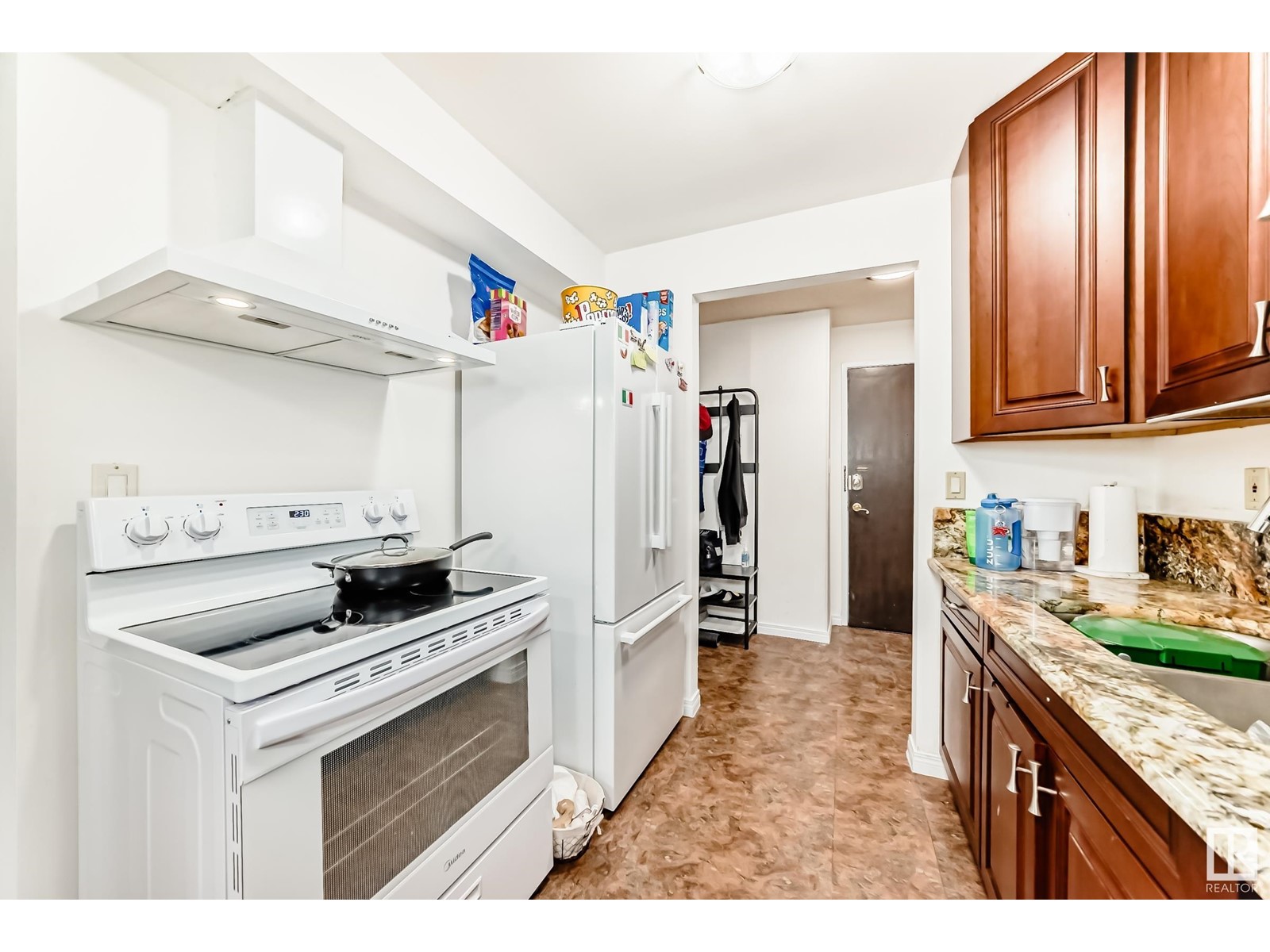 #207 11907 81 ST NW