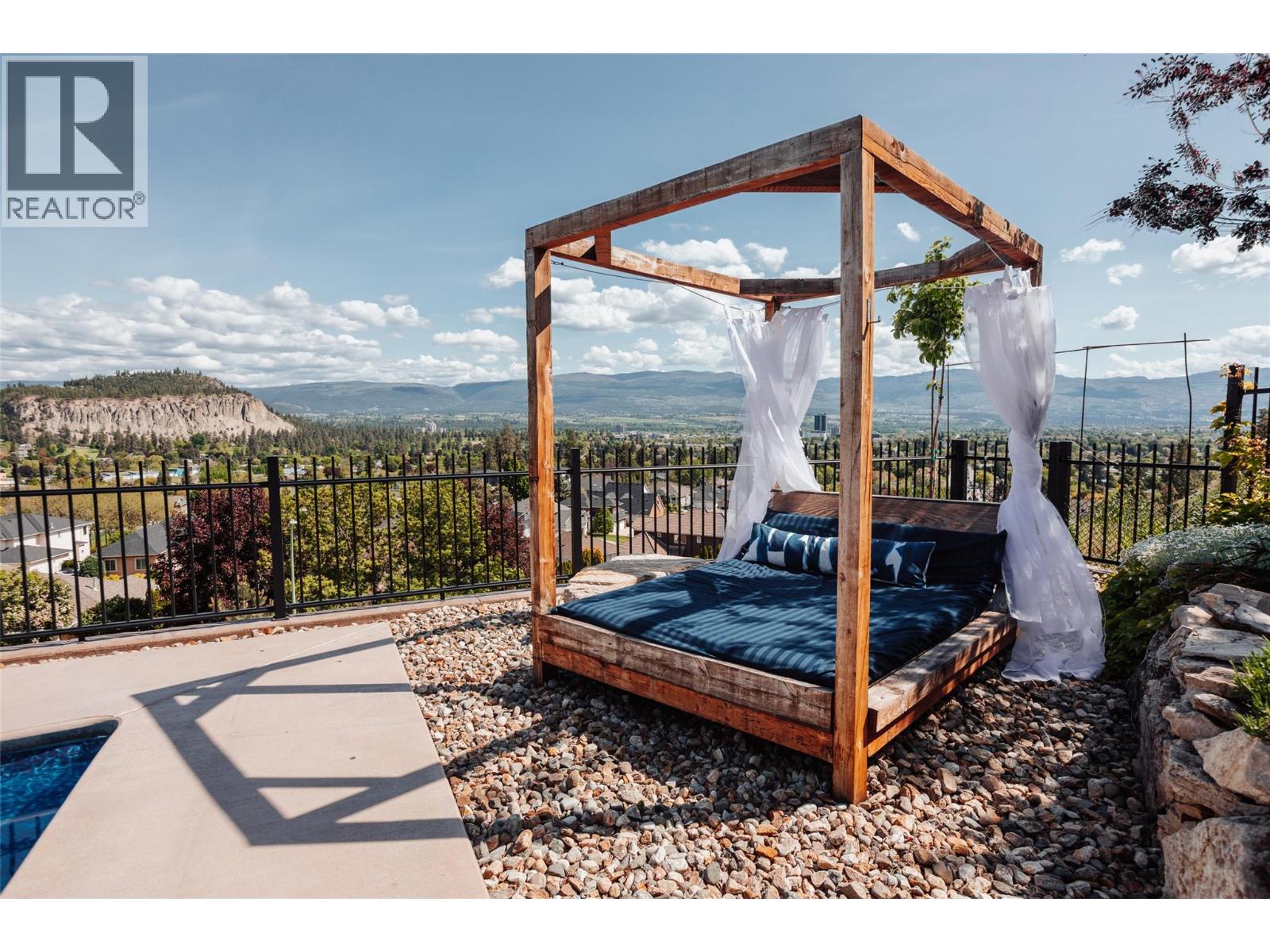 747 Traditions Crescent