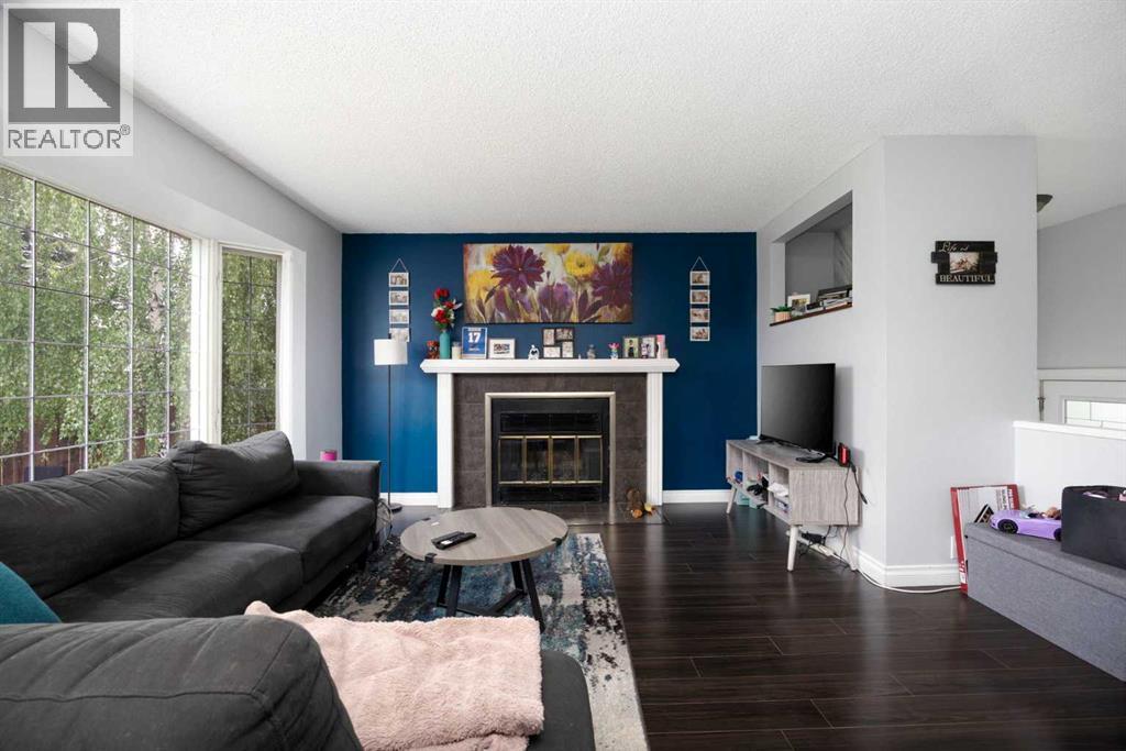 110 Bird Crescent