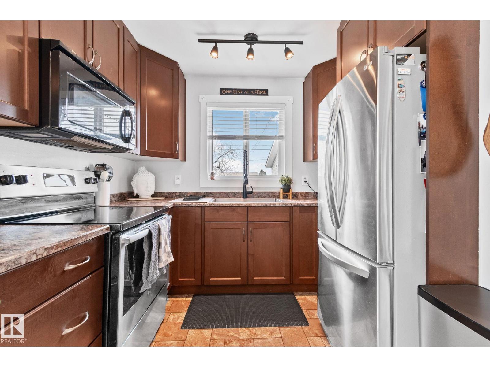 13516 104A ST NW